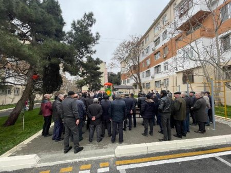 Nəsimi rayon İcra Hakimiyyətinin Başçısı səyyar qəbul keçirib -FOTOLAR
