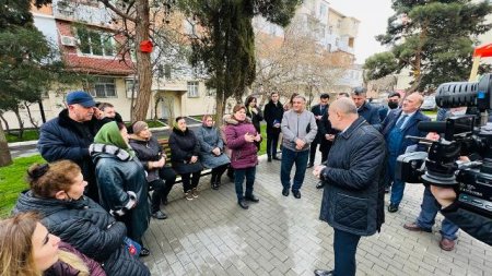 Nəsimi rayon İcra Hakimiyyətinin Başçısı səyyar qəbul keçirib -FOTOLAR