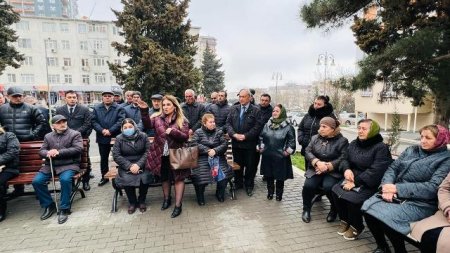 Nəsimi rayon İcra Hakimiyyətinin Başçısı səyyar qəbul keçirib -FOTOLAR