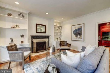 Heydər Babayevin həyat yoldaşı Vaşinqtondakı villasını satıb - Fotolar