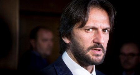 Slovakiyanın keçmiş daxili işlər naziri həbs edildi