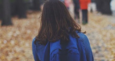 Bakıda 14 yaşlı qız yoxa çıxdı: Anası axtarır