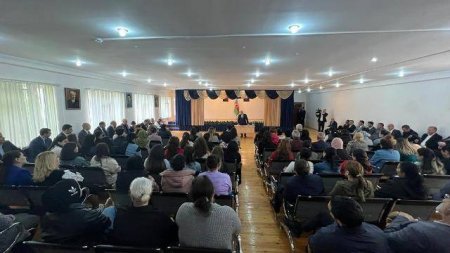 Nəsimi rayonunda sakinlərin yerlərdə qəbulu davam etdirilir