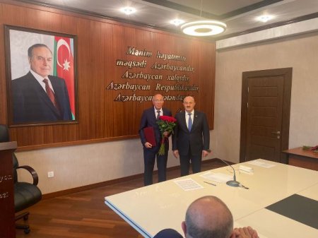 Nəsimi rayonunda 23 iyun - Dövlət Qulluqçularının Peşə bayramı günü qeyd olundu - FOTOLAR