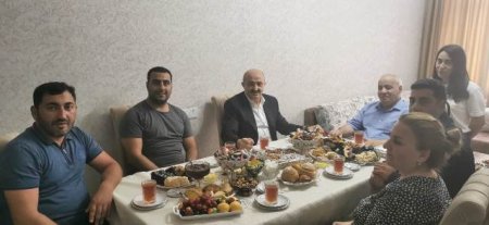 26 İyun - Azərbaycan Respublikası Silahlı Qüvvələri günü ərəfəsində Vətən Müharibəsi əlili Quluzadə Kamal Teyyub oğlunun ailəsi ziyarət olundu 