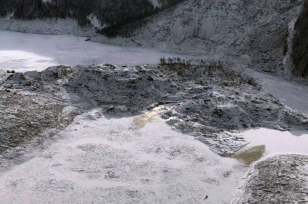 Hindistanda təbii fəlakətdə ölənlərin sayı artıb: 27-si hərbçidir