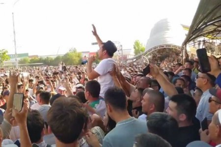 Özbəkistan parlamentindən Qaraqalpaqıstanın statusu ilə bağlı QƏRAR