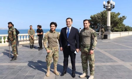 İsmayıllı Rayon İcra Hakimiyyətinin başçısı Nahid Bağırovun iştirakı ilə qazilər, müharibə veteranları Fəxri xiyabanı və İkinci Şəhidlər xiyabanını ziyarət ediblər