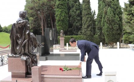 İsmayıllı Rayon İcra Hakimiyyətinin başçısı Nahid Bağırovun iştirakı ilə qazilər, müharibə veteranları Fəxri xiyabanı və İkinci Şəhidlər xiyabanını ziyarət ediblər