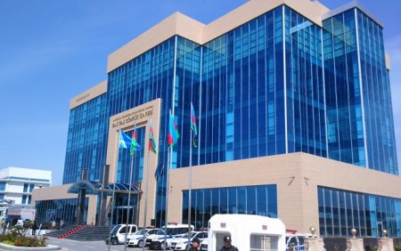 Azadlığa buraxılan gömrükçülər yenidən həbs edildi - TƏFƏRRÜAT