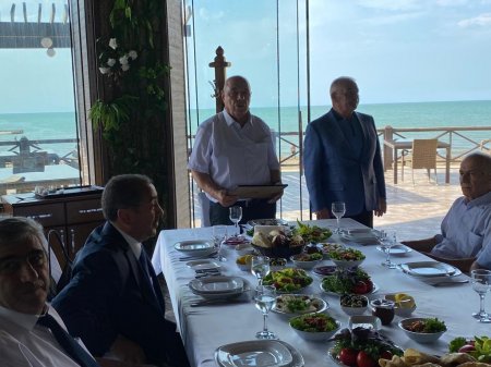 Nəsimi Rayon Ağsaqqalları, ahıllar, şəhid ailələri, əmək veteranları  və qazilər Novxanı-dəniz qırağında istirahət etdilər