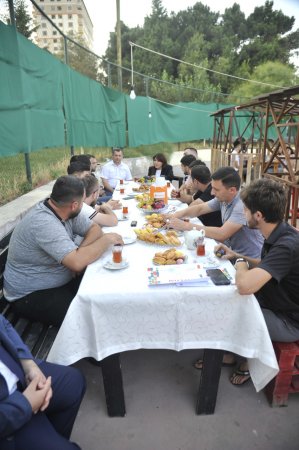 Nəsimi rayonunda Vətən müharibəsində şəhid olanların əziz xatirəsinə həsr olunmuş Vətən müharibəsi əlilləri və veteranlarının iştirakı ilə stolüstü yarışlar keçirilib -FOTOLAR