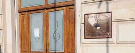 Rəşid Behbudov adına 2 saylı musiqi məktəbi BAZARA ÇEVRİLİB - İki nazirliyə BİR MÜRACİƏT