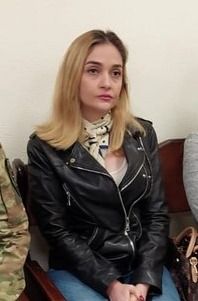 Elmira Axundova qazinin ailəsini səfirliyə buraxmadı - Kiyevdə utancverici olay