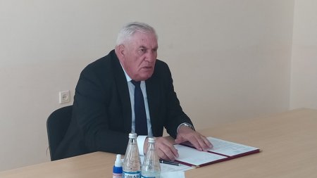 Novruz Novruzovun yaxın adamı adlandırılan bələdiyyə sədri məhkəmə zalında həbs edildi - TƏFƏRRÜAT