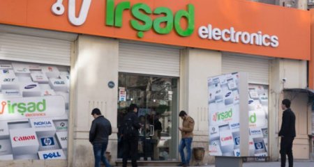 “İrşad Telecom”un satıcısı müştərini döydü