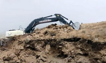 Laçında şirkət ekskavatoru atəşə tutuldu, Ordumuz cavab verdi