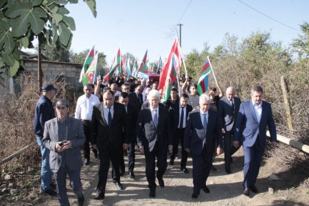 Milli Mclisin sədr müavini Fəzail İbrahimli Cəlilabadda şəhid mərasimlərində iştirak edib 