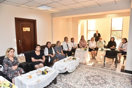 Nəsimi rayonunda Beynəlxalq Müəllimlər günü qeyd olundu - FOTO