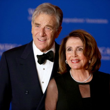 Naməlum şəxs Nensi Pelosinin evinə soxularaq həyat yoldaşını yaralayıb - TƏFƏRRÜAT