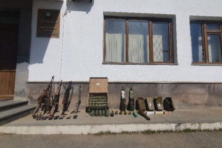 Ermənilərin atıb qaçdığı xeyli sayda silah-sursat aşkarlandı - VİDEO