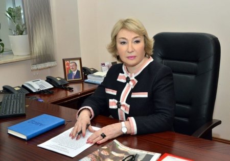 Aqiyə Naxçıvanlı Emin Əmrullayevə səsləndi: “Müəllimi belə aşağılamaq olmaz, bəlkə... ?”