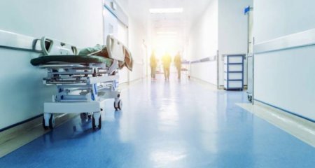 Gəncədə poliklinikanın tavanı çöküb, işçilər və pasiyentlər təxliyə olunub