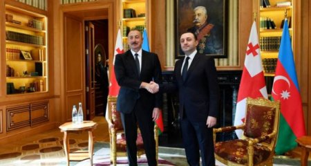 Prezident və Qaribaşvili “Qarabağ xanlığının irsi” sərgisi ilə tanış olublar