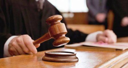 Gömrük Komitəsinin sabiq vəzifəli şəxslərinin həbs müddəti uzadılıb