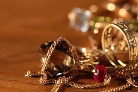 Şuşa şəhərciyindəki evdən yeddi min manat oğurlayan şəxs TUTULDU