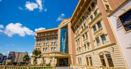 Bakıda məşhur hotelin külli miqdarda vergi borcu var: Ödəmələrdən yayınıb