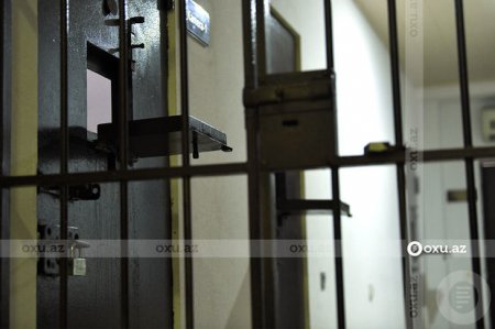 Azərbaycanda vəzifəli şəxsə hökm oxundu