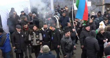 Şuşa-Xankəndi yolunda etirazların ikinci günü - Canlı yayım