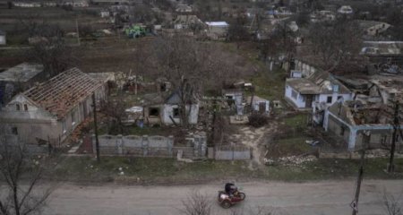 Ukraynanın Xerson vilayəti atəşə tutulub, yaralananlar var