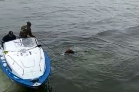 Dənizkənarı Milli Parkda dənizdə batan şəxs xilas edilib - VİDEO