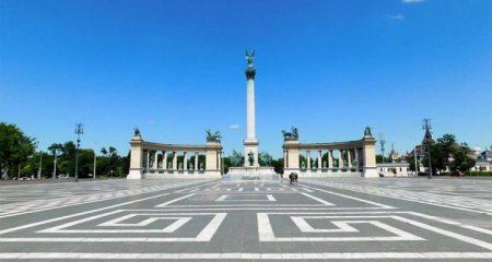 İlham Əliyev Budapeştdə naməlum əsgərin məzarını ziyarət edib