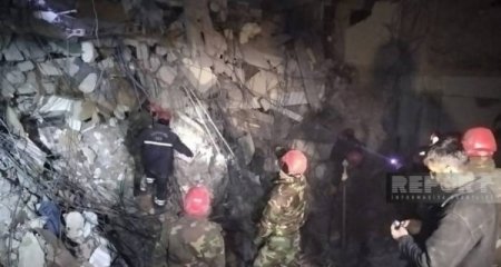 Xilasedicilərimiz Kahramanmaraşda gecə vaxtı axtarış-xilasetmə əməliyyatlarını davam etdirir