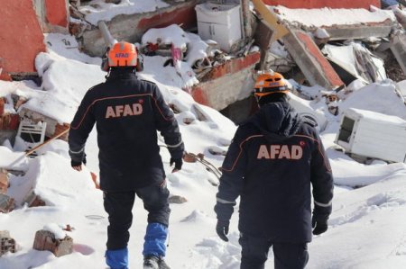 AFAD sədri dağıdıcı zəlzələdə həlak olan heyət üzvlərindən danışdı