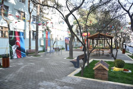 Nəsimi rayonunda növbəti “Abad həyət” sakinlərin istifadəsinə verilib