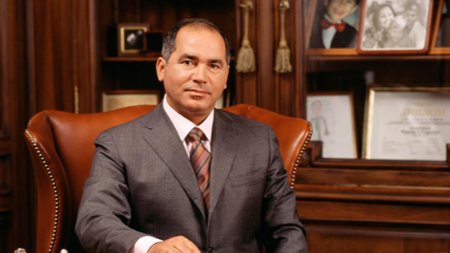 Azərbaycanlı milyarder Putini tənqid etdi: 