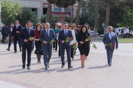 Abşeron Rayon Mərkəzi Xəstəxanasında Ümummilli lider Heydər Əliyevin anadan olmasının 100 illik yubleyinə həsr edilmiş elmi-nəzəri konfrans keçirilib - Fotolar 