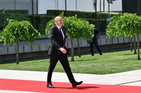 İlham Əliyev “Avropa siyasi birliyi” toplantısının açılış mərasimində iştirak edib - YENİLƏNİB + CANLI YAYIM