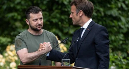 Fransa Ukraynanın NATO-ya daxil olmasını dəstəkləyir...