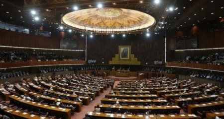 Pakistan parlamenti buraxılacaq