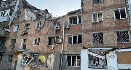 Rusiya ordusu Xersonu atəşə tutub, 2-si uşaq olmaqla 7 nəfər həlak olub