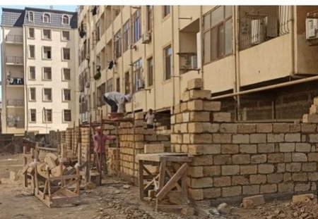 “AAAF Park”da qanunsuz tikli aparılır - Kommunikasiya xətlərinin üzərində (FOTO)