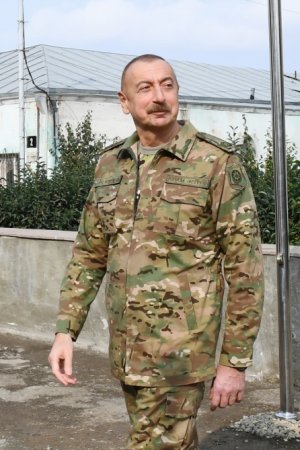 Prezident İlham Əliyev Xankəndidə separatizmi, TƏBİB  isə səhiyyədə rüşvət