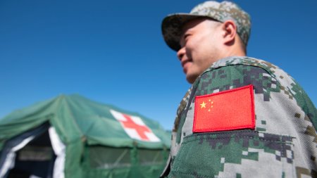 Çin ordusunda korrupsiya əməliyyatı: Onlarla zabit yoxa çıxıb