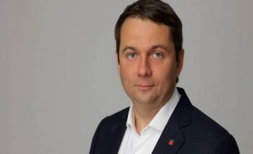 Rusiyada qubernator bıçaqlanıb Rusiyada qubernator bıçaqlanıb