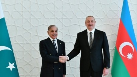 İlham Əliyevin Pakistana səfəri başladı